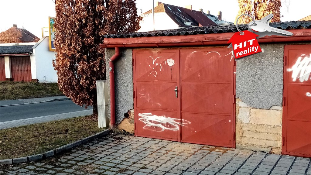 Pronájem pěkné řadové garáže v Plzni na Borech