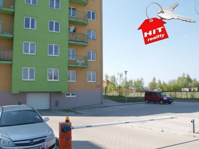 Pronájem bytu 2+kk,  v novostavbě s garážovým stáním v Plzni na Borech