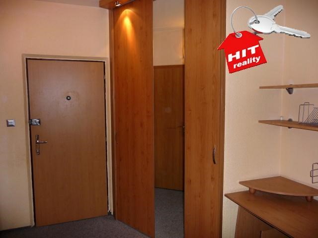 Nabízíme k pronájmu byt 4+1 v Plzni na Lochotíně o velikosti 80m2.