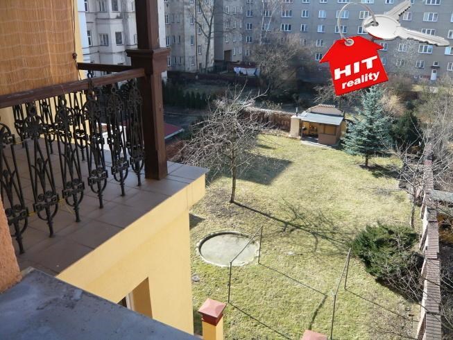 Pronájem bytu 1+1 s terasou v Plzni ve Skrétově ulici