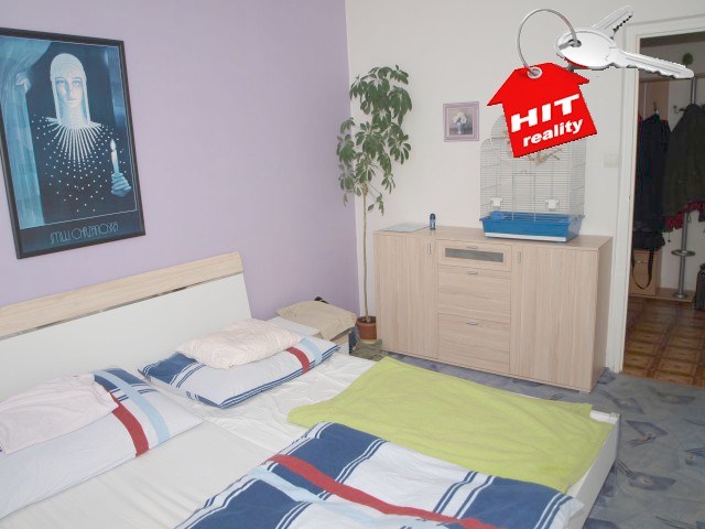 Prodej částečně rekonstruovaného bytu 3+1+L v Plzni na Doubravce
