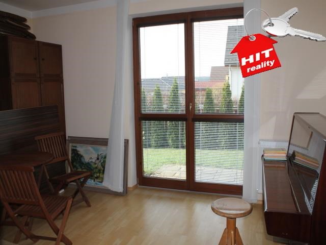 Prodej rodinného domu, novostavba ve Zruči, okres Plzeň - sever se zahradou a garáží, 8+2, novostavba, při rychlém jednání možnost slevy.