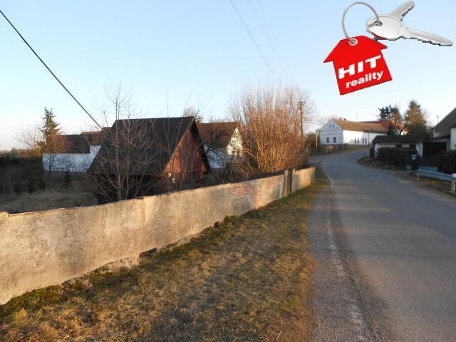 Prodej chaty v Nevězicích se stavebním pozemkem 1 369 m2.