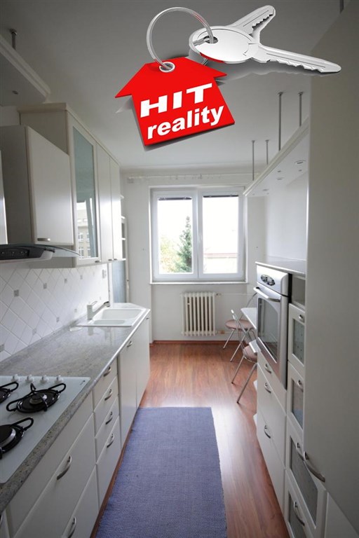 Prodej bytu 2+1 s balkonem v Plzni na Borech