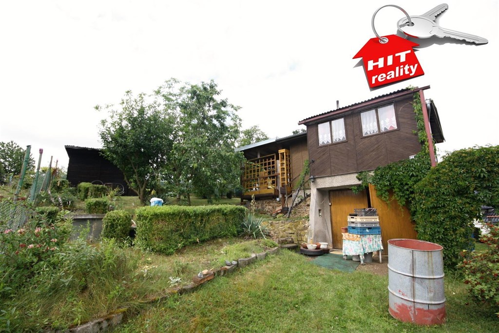 Prodej chaty 1+1 s garáží a s udržovanou zahradou ve Šlovicích u Plzně