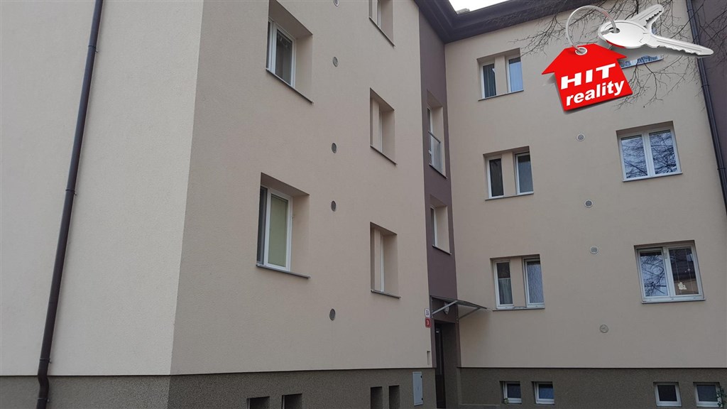 Prodej bytu 2+1 s balkonem v Plzni na Slovanech Chválenická ulice