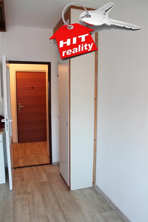 Pronájem bytu 1+kk, 21m² - Plzeň, Lochotín